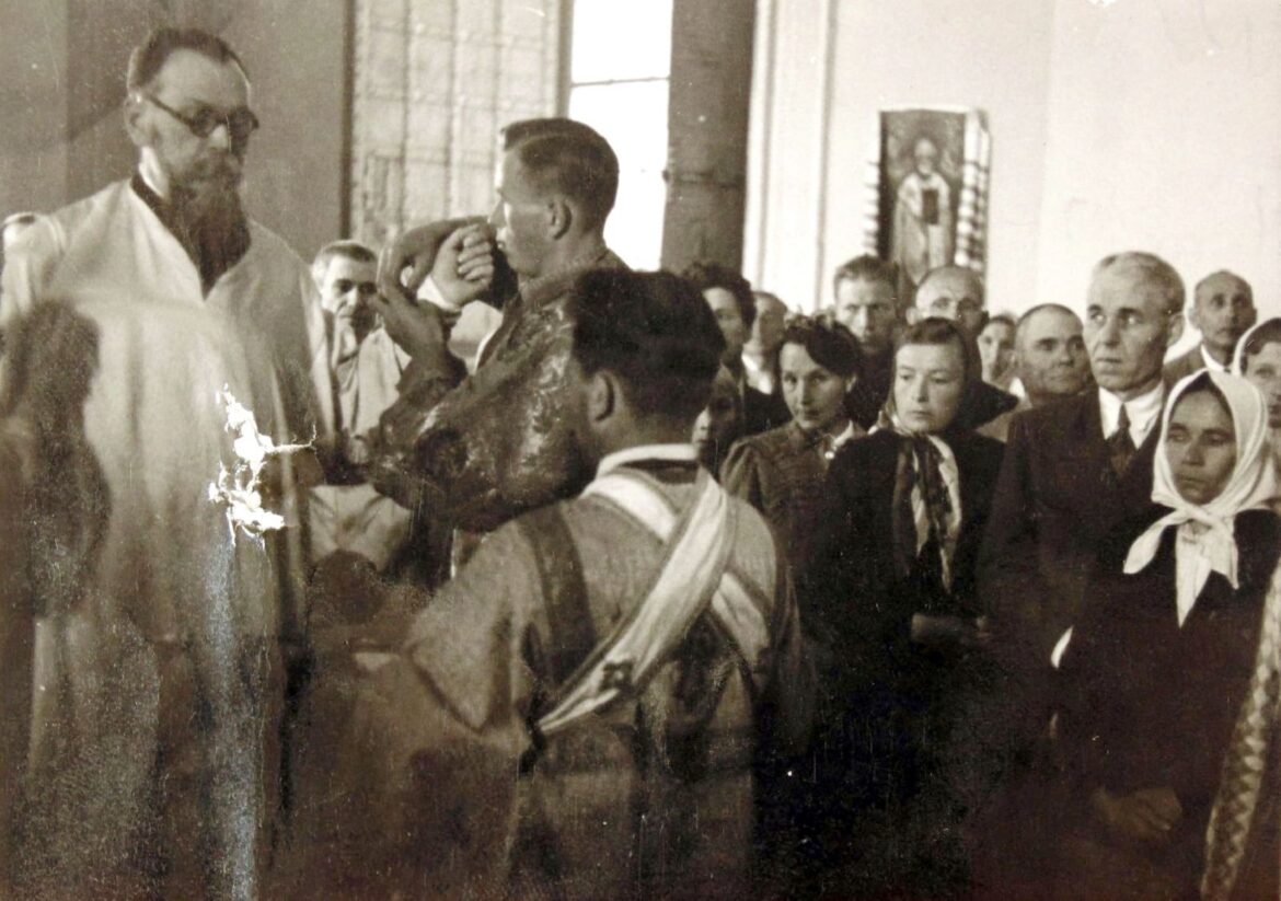Музей «Андріївська Церква»: історія у фотографіях
