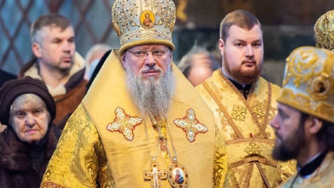 Митрополит Чернівецький УПЦ МП збирається судитись із Володимиром Зеленським