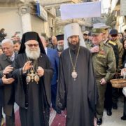 Ніякого осудження російських вбивць: патріарх Антіохійський зустрівся із главою «МОЗ» РПЦ і разом відвідали посольство Росії у Сирії