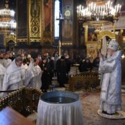 Патріарх Філарет висловив співчуття родинам загиблих у авіакатастрофі та закликав до молитви за спокій їх душ
