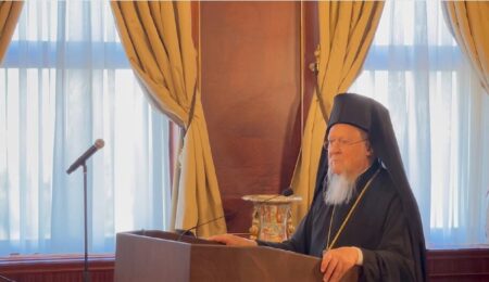 <strong>Вселенський Патріарх — за покійного Папу Бенедикта XVI</strong>
