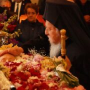 З'явилися вражаючі фото гігантського смітника на місці музею Мазепи у Лаврі