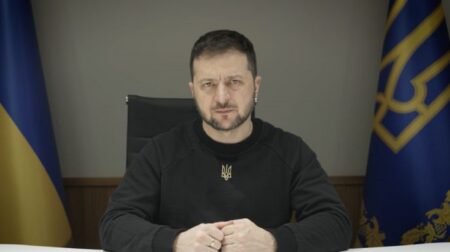 Президент висловлює співчуття у зв’язку із загибеллю керівництва МВС та цивільних громадян унаслідок падіння гвинтокрила в Броварах