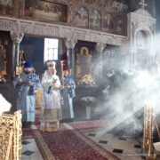 Вселенський Патріарх передав Префекту міста матеріальну допомогу для постраждалих від землетрусу