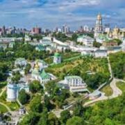 Мінкульт передав Мін'юсту для перевірки дані майже про 200 об'єктів Київо-Печерської лаври