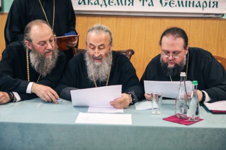 Плутаються у свідченнях. В УПЦ МП заявили, що їхня Церква – автокефальна (відео)