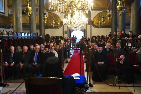 Патріарх Варфоломій зустрівся з потерпілими від землетрусів у Туреччині
