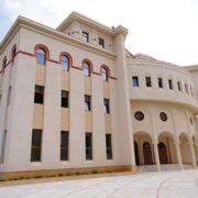Молитва за перемогу над ворогами: Голос єрея до Бога за захист і спасіння