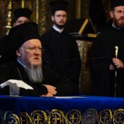 Вселенський Патріарх: Ми всі стаємо обіймами любові до наших братів, випробуваних землетрусом!