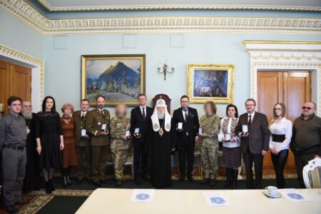 Святійший Патріарх Філарет висловив вдячність дипломатам, військовим та волонтерам за підтримку в боротьбі з російською агресією