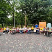 «Покрова»: Волонтерський хаб при храмі, який дарує радість дітям Героїв