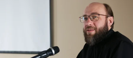 <strong>«Де опиниться УПЦ МП, коли відділиться від росії? Потрібен діалог». Богослов Володимир Вакін — про те, чому гаряча війна з Московським патріархатом вигідна Кремлю.</strong>