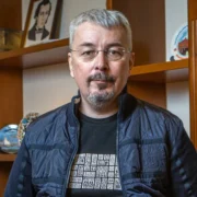 Хрестовий підхід. Олександр Ткаченко про майбутнє Лаври і ТБ, лагідну українізацію деокупованого Криму і Донбасу — інтерв'ю NV