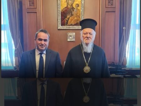 Вселенський патріарх Варфоломій надав патріарше благословення президенту Патріаршої Вищої Церковної Академії Криту