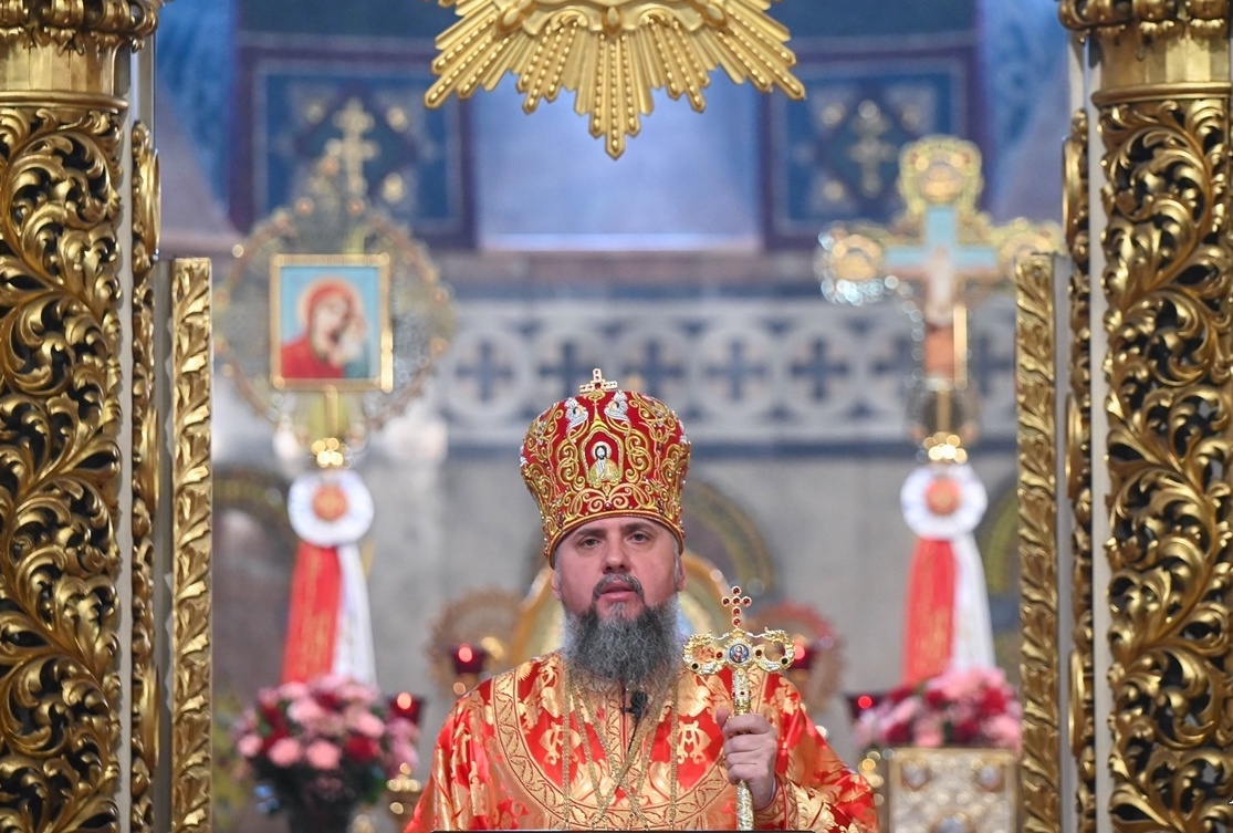 Ми точно і твердо знаємо, що молитви святих угодні Богу і що Він Сам через Писання спонукає нас молитися один за одного, – Митрополит Епіфаній