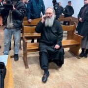 Суд продовжив домашній арешт митрополиту УПЦ з Московським патріархатом