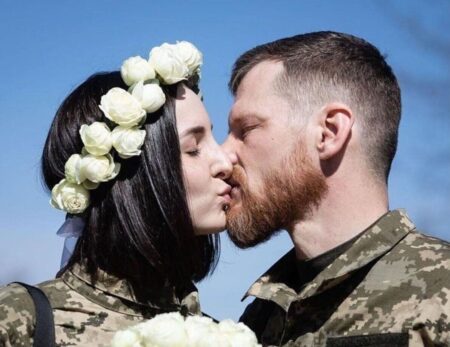 Щастя було недовгим: у боях за Україну загинув воїн, весільне фото якого потрапило в The Times