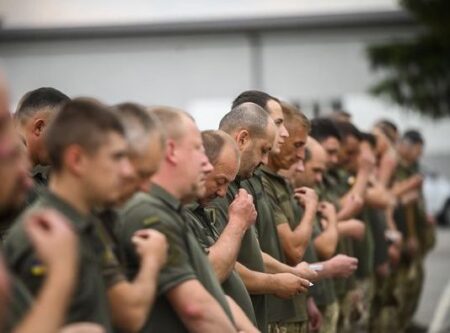 Молитва за воїнів: Благословення, відвага та мир для України