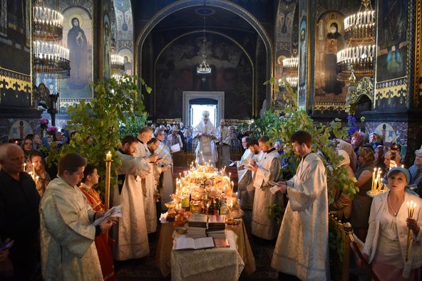 Святійший Патріарх Філарет звершив Божественну літургію та панахиду у Троїцьку поминальну суботу