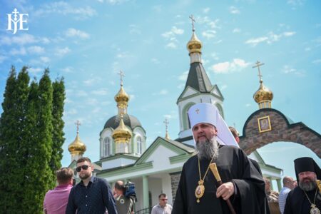 Збереження української історії та культури: відвідання Качанівки на Чернігівщині митрополитом Епіфанієм