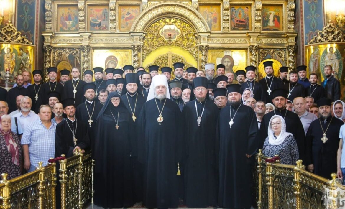 Рівнеоблрада розірвала договір з УПЦ МП щодо оренди каплиці в обласній лікарні