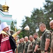 Предстоятель відвідав військову частину на Київщині, де помолився за перемогу України