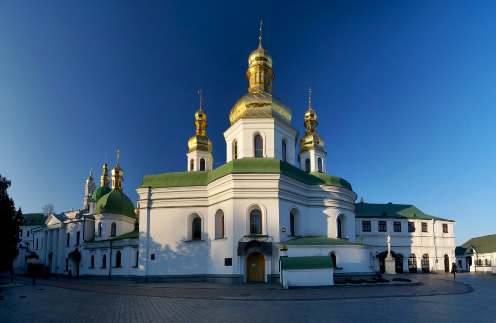 Збереження доступу до богослужінь: баланс між святинею і музеєм на прикладі Андріївської церкви