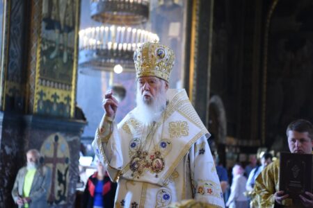 Патріарх Філарет звершив святкову літургію на честь апостолів Петра і Павла