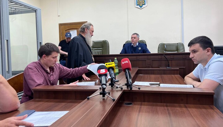 Суд продовжив запобіжний захід митрополиту Павлу Лебідю на два місяці