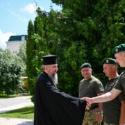 Митрополит Епіфаній відзначив прикордонників високими церковними нагородами