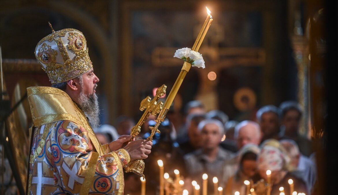 Божественна літургія та особлива молитва: П’ятидесятниця та пам’ять преподобного Антонія Печерського