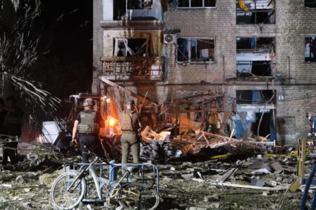 Ракетний терор у Покровську: Брати і сестри ПЦУ в молитві за загиблих та постраждалих