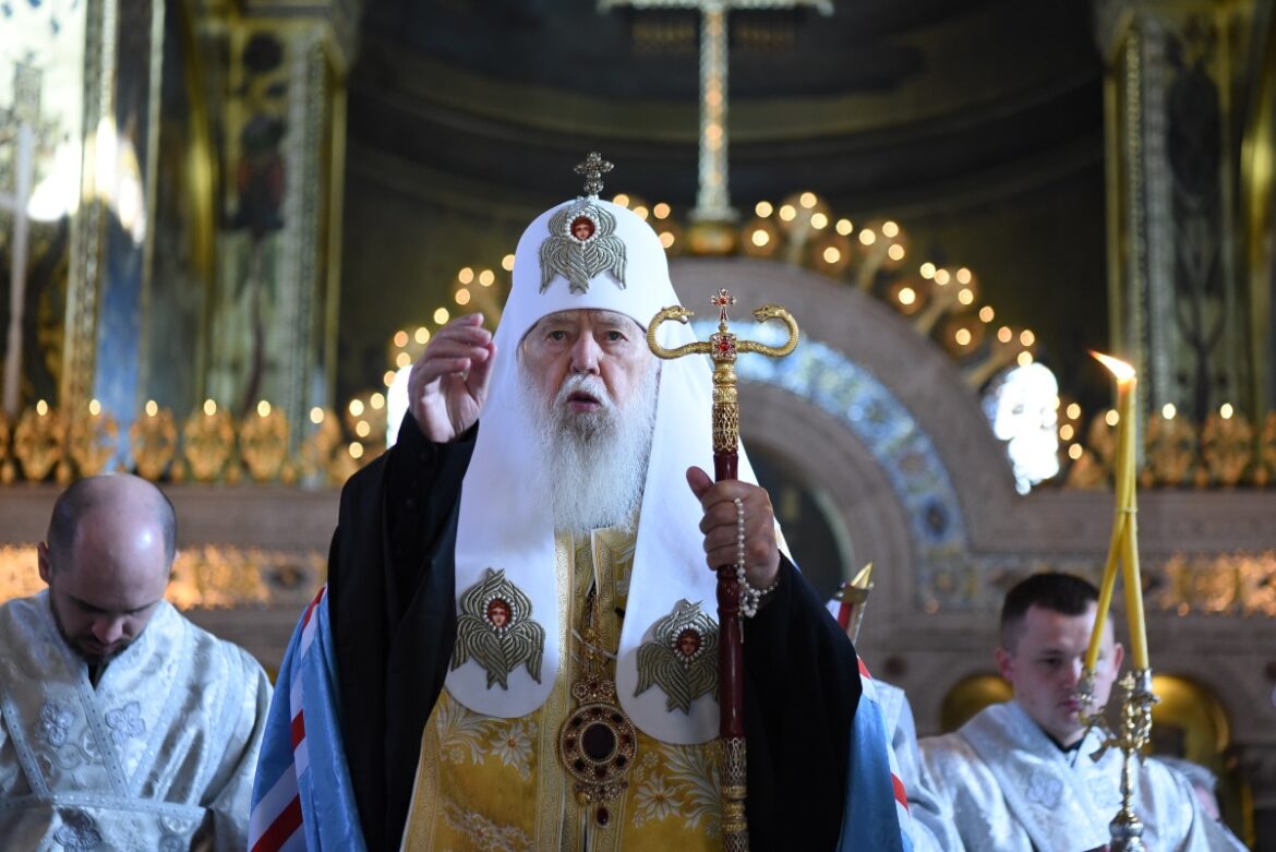 Україна святкує 32-у річницю Незалежності: Патріарх Філарет відправив молебень та закликав до єдності та вірності