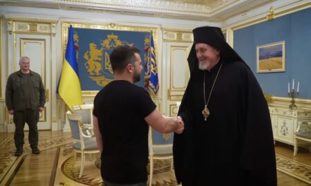 Президент Зеленський зустрівся з представником Вселенського Патріарха: підтримка для України