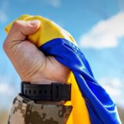 Молитва за Батьківщину: Віддана молитва та символіка до 32-річниці Дня Незалежності України