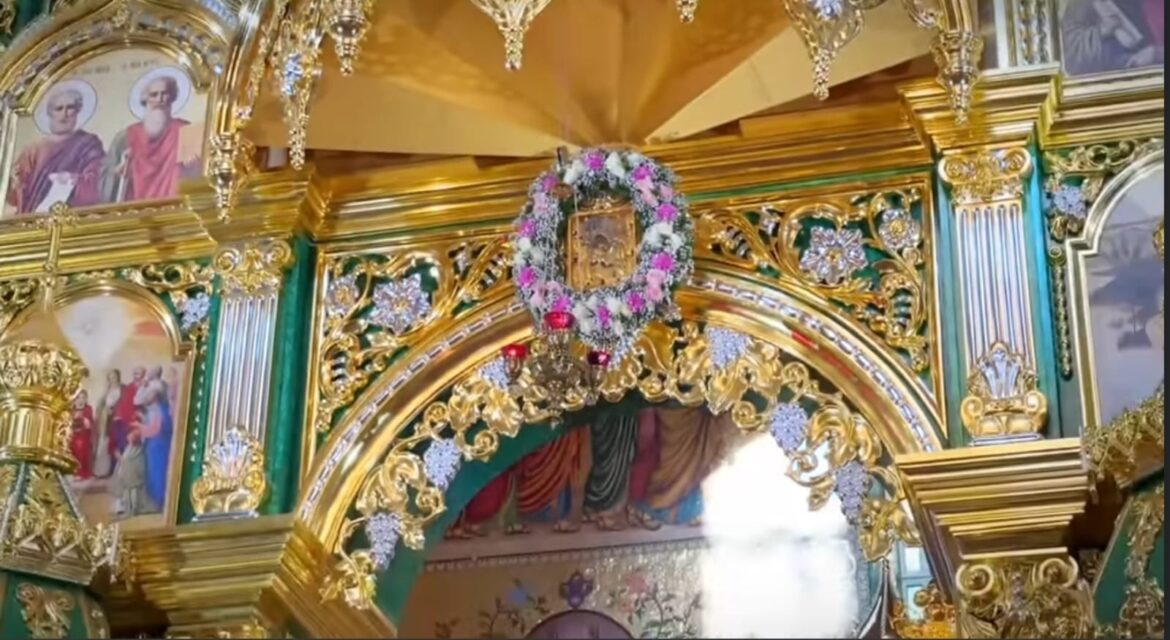 Молитва до Пресвятої Богородиці: Заступництво та Надія на Спасіння