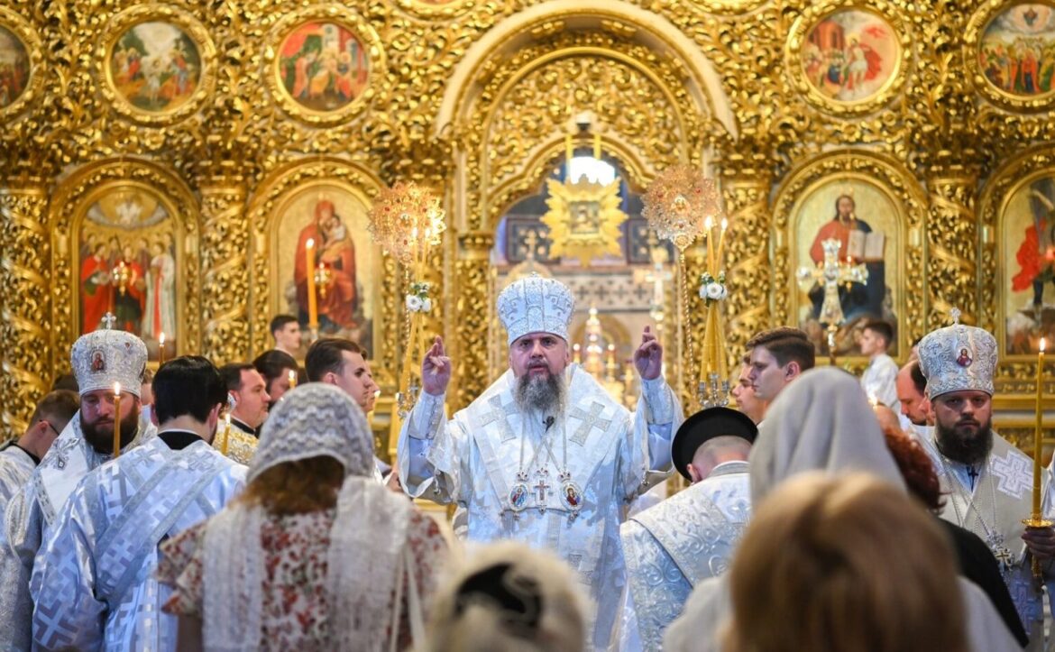 Всенічне бдіння напередодні свята Преображення Господнього