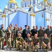 Зустріч з воїнами: Блаженнійший Митрополит Епіфаній підтримав захисників України
