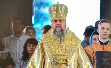 Віра повинна спонукати за мереживом життєвих подій завжди бачити руку Божу, – Митрополит Епіфаній