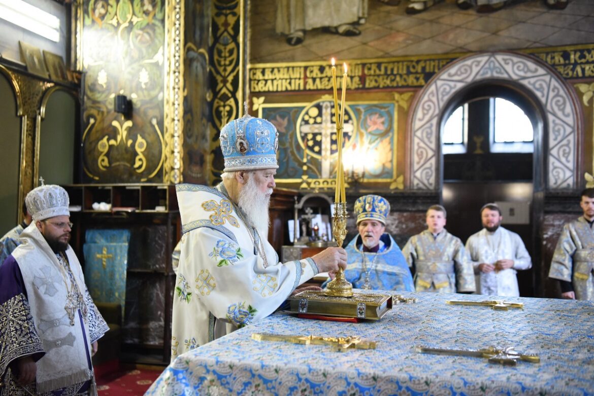 Божественна літургія та молебень перед початком навчання у Володимирському соборі: Патріарх Філарет у Києві