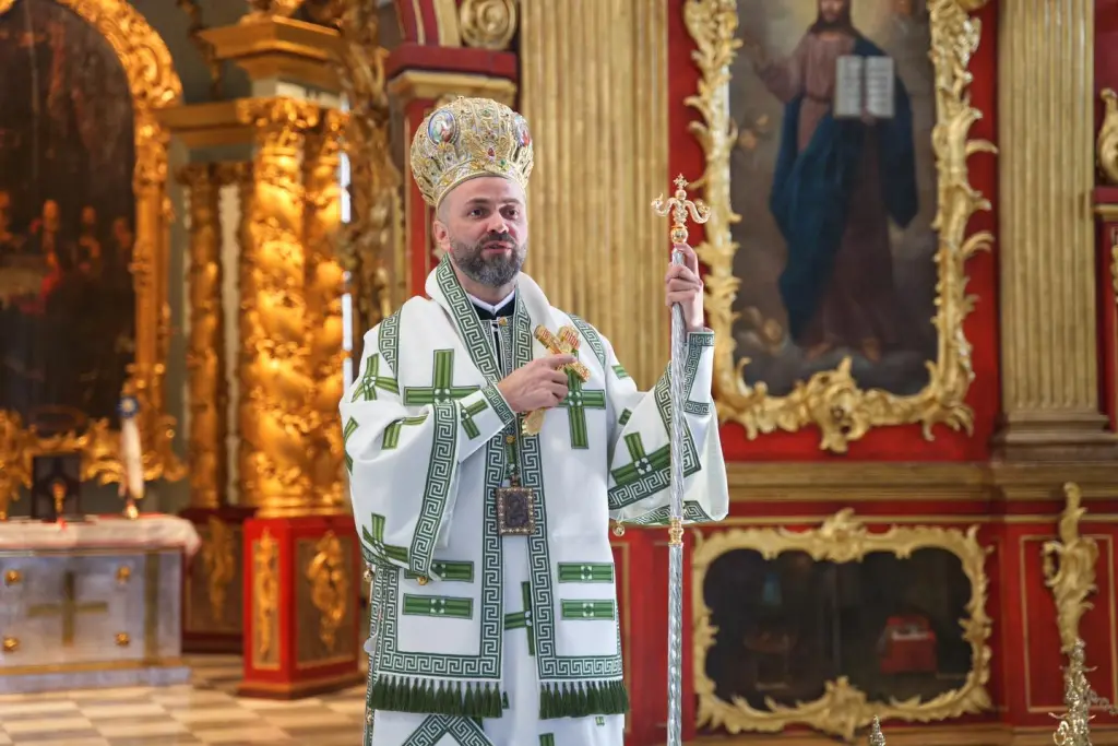 Під час Божественної Літургії в Андріївському храмі єпископ Михаїл закликав до розуміння покликання до Царства Божого