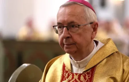Архієпископ Станіслав Ґондецький критикує Ватикан за позицію стосовно російського вторгнення в Україну