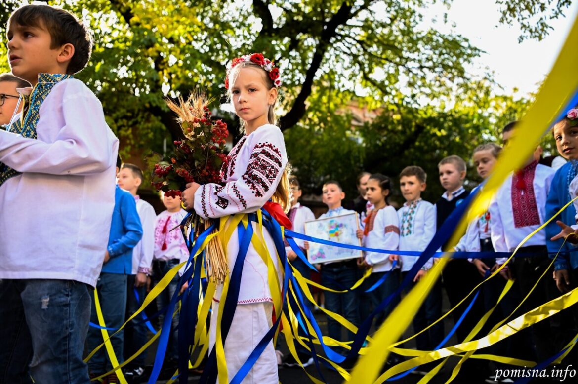 Митрополит Епіфаній Освятив Хрест на Куполі Собору Різдва Христового в Одесі