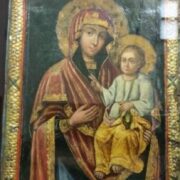 Іржавецька ікона Богородиці: Символ Віри та Надії в Серці України