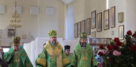 Урочисте Вшанування Преподобного Паїсія Величковського: Святкові Події та Нагороди в Полтаві