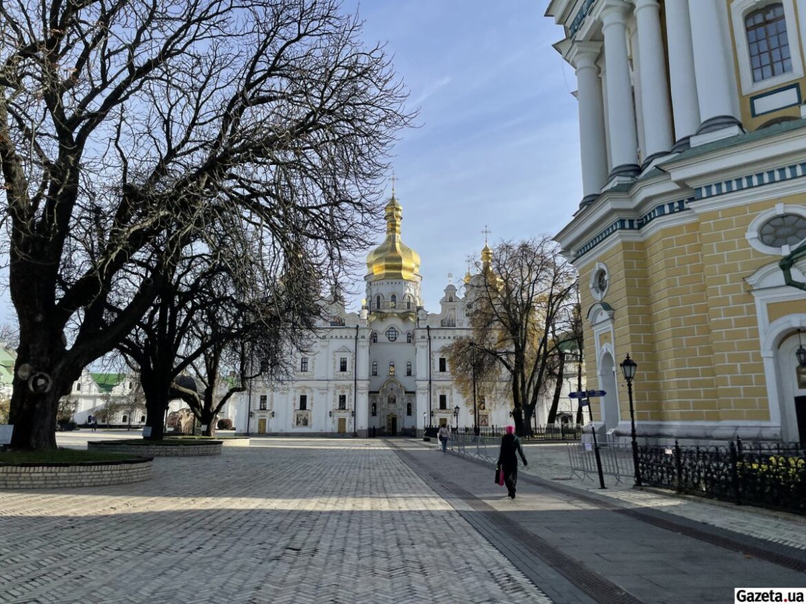 Розрив договору: Києво-Печерська лавра виходить з-під впливу РПЦ