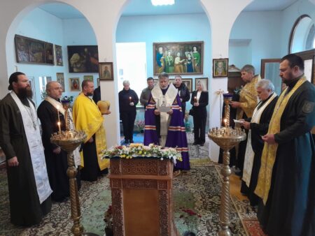Символічна подія в Херсоні: Єпископ Никодим звершив подячну молитву на річницю визволення