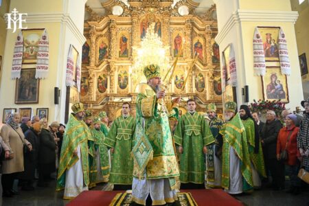 Першосвятительський Візит: Митрополит Епіфаній вшановує святого Паїсія