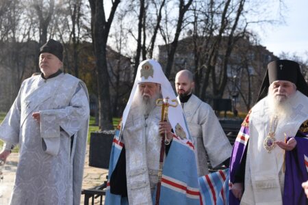 Молитва та Панахида: Пам’ять про Голодомор у Серці України