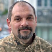 Нескорений Дух Юрія Чорноморця: Віра, Сила та Волонтерство